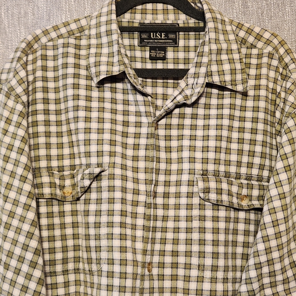 US Expedition Long Sleeve Button Down Flannel Pocket Large Green White Cream